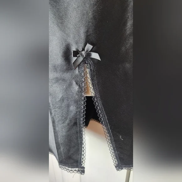 Victoria's Secret Black Satin Chemise with Lace Trim Size Small Nightie - Picture 2 of 7